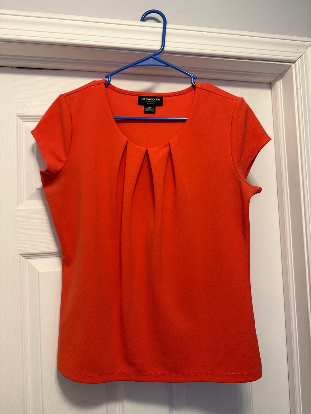 Liz Claiborne *hot pink* Cap-Sleeve Pleated Knit Top